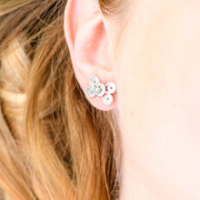Load image into Gallery viewer, Earrings - Little bow
