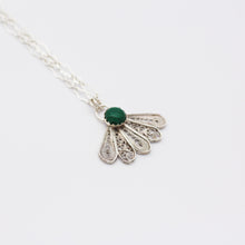 Load image into Gallery viewer, Necklace - Plumes et malachite
