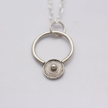 Load image into Gallery viewer, Necklace - Round encircle
