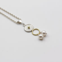 Load image into Gallery viewer, Necklace - Rounds, gold and pearls
