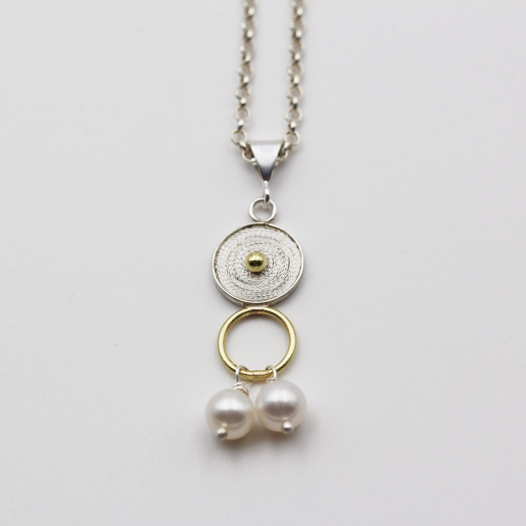 Necklace - Rounds, gold and pearls